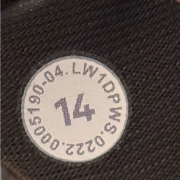 Lululemon Athletica Mesh-Back Training
Cropped Tank Top Sz 14 XL Graphite Gray - Picture 8 of 8